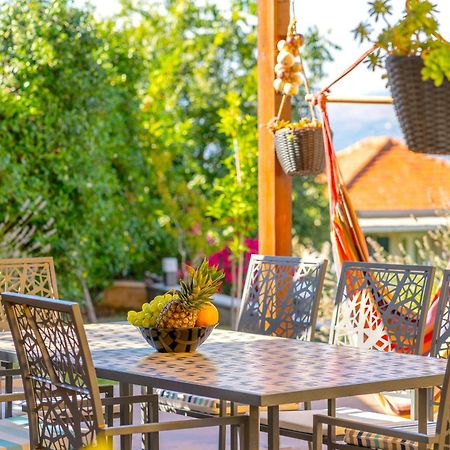Villa Green Garden Splitska Exterior foto